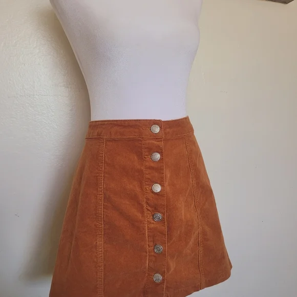 I & M - Burnt Orange Corduroy Skirt Size M - Picture 3 of 11